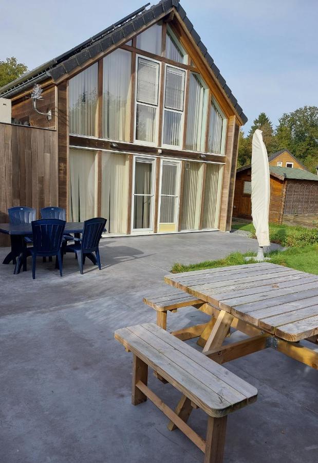 Maison 3 Chambres A 200 M De La Plage Des Lacs De L Eau D Heure Froidchapelle Ngoại thất bức ảnh